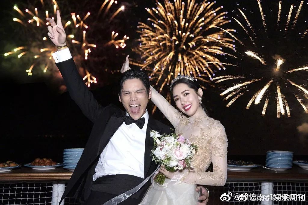 他俩的这波迷惑行为冲击力太大了!