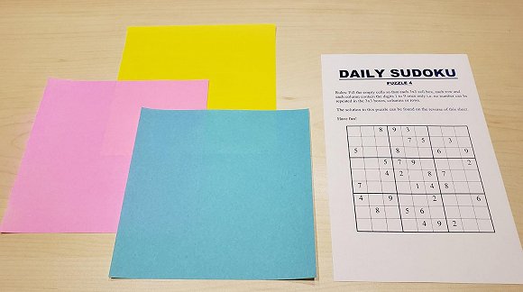 船上发放的折纸和数独游戏 来源:Daxa的Twitter
