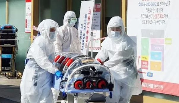 「每周热词」抗疫烈士,非洲蝗灾,“超级传播者”,德国枪击案...