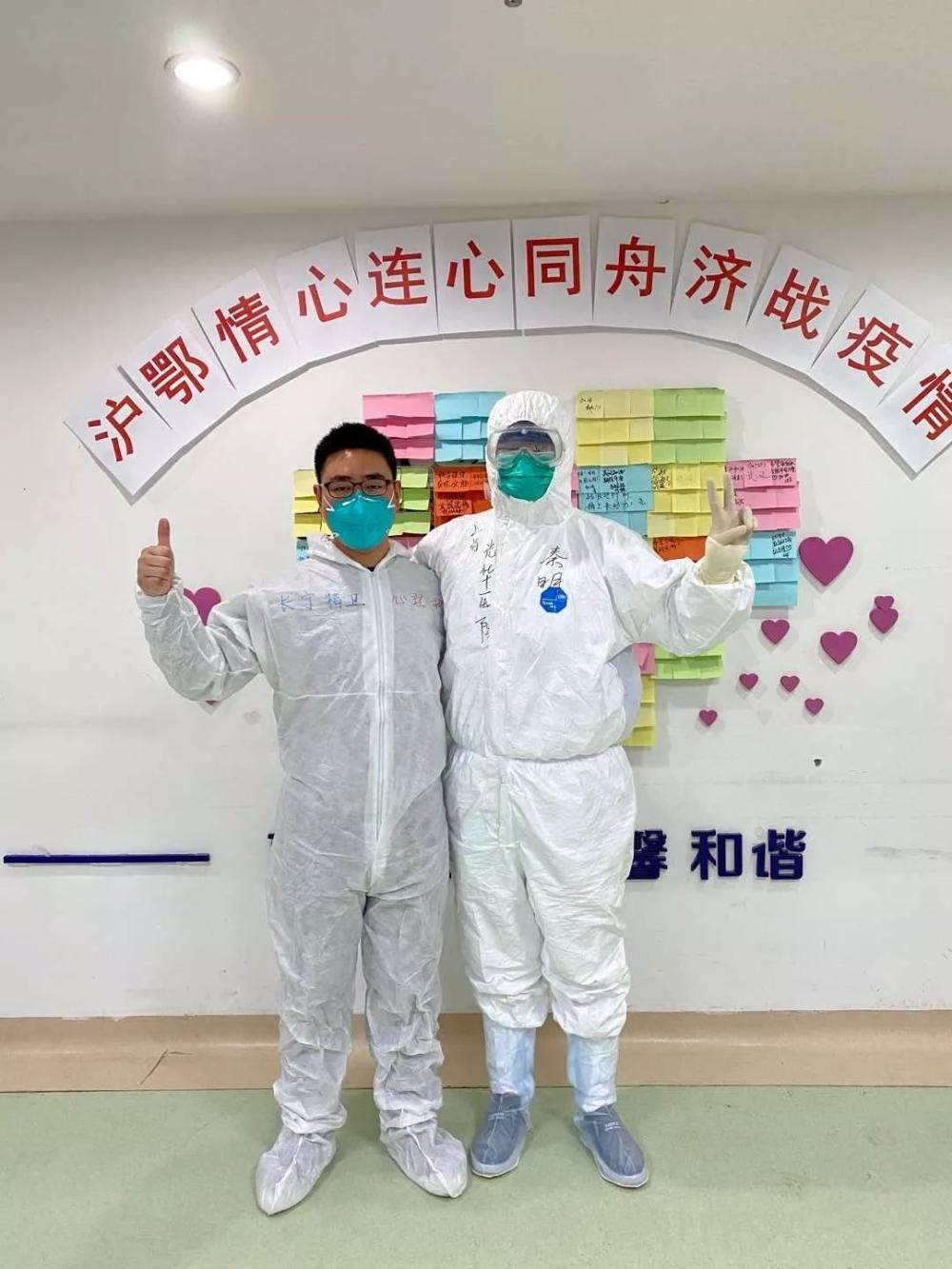 连环画里的上海24岁援鄂男护士:救人比拳击更酷