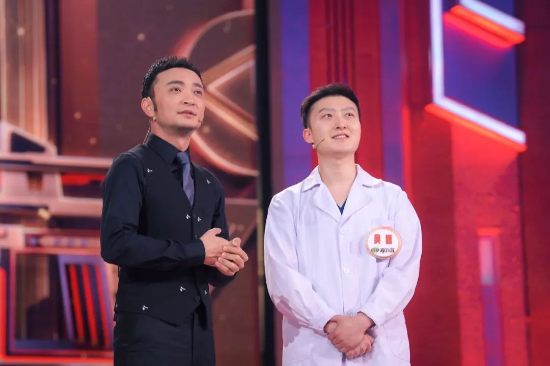 没学过播音,没学过音乐,他坚持追梦20年成为电台主持人