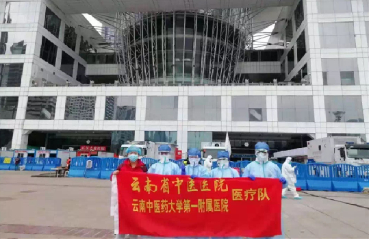 多国联军摧毁也门胡塞武装存放导弹和无人机的