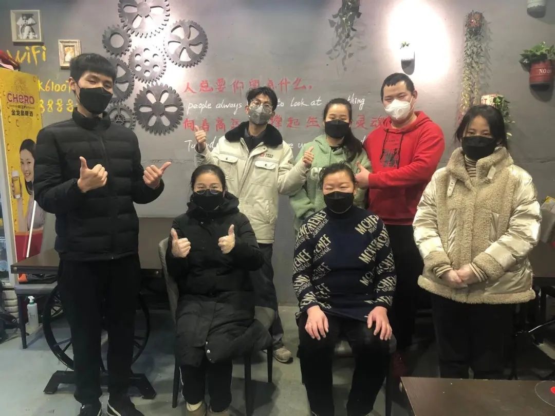 《两地书》第十六集｜陶红点赞“90后”餐馆老板