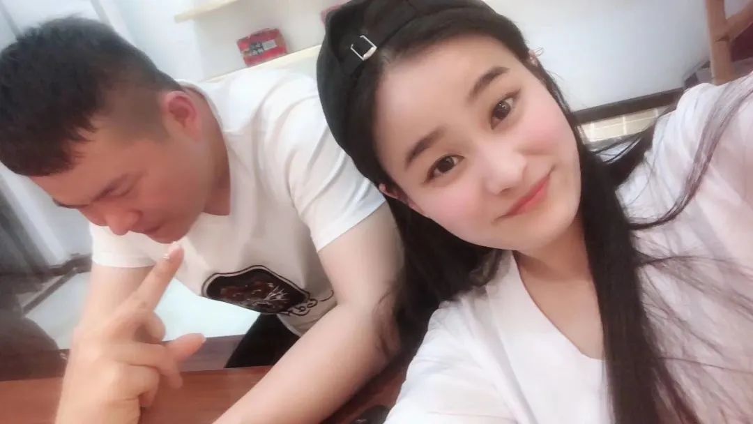 《两地书》第十六集｜陶红点赞“90后”餐馆老板