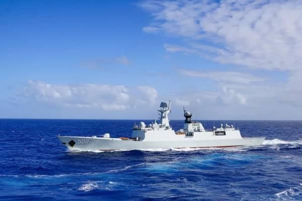 南海舰队远海联合训练编队返回军港(多图)