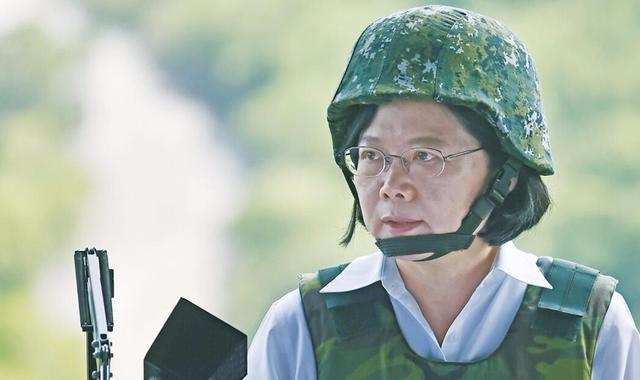 和战只在一念间?“台军”释放重大信号,魏凤和:只能是死路一条