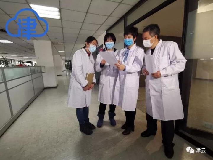 【关注】他们拉响“红区”警报!追溯1700多个疑似病例,绘制135个确诊病例传播链和关系图