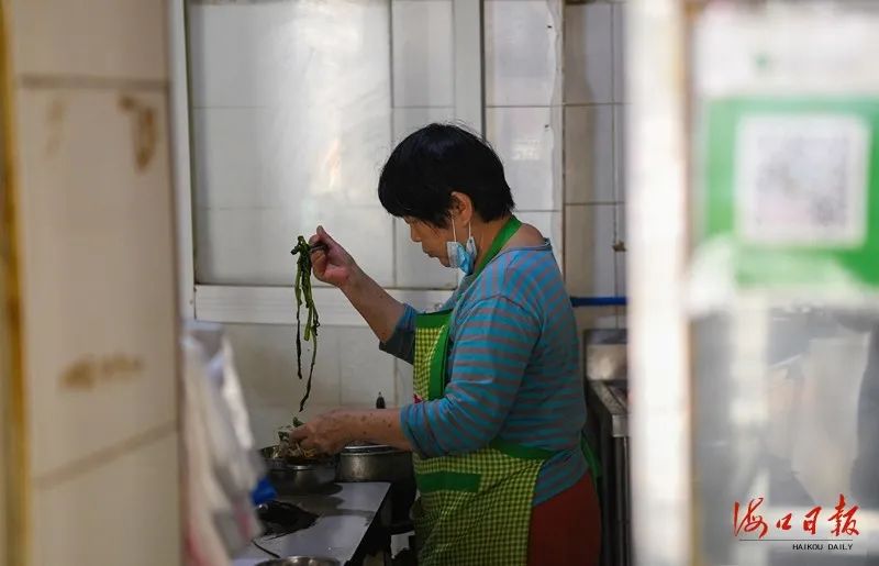 记者探访海口人流聚集性场所:这些个别情况,还是令人担忧……