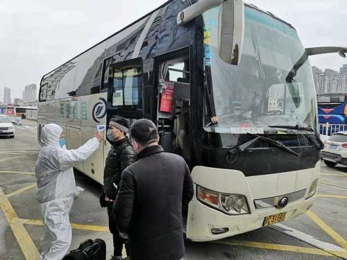 开车840公里去武汉!男护士日夜兼程去“应聘” | 中国交通新闻