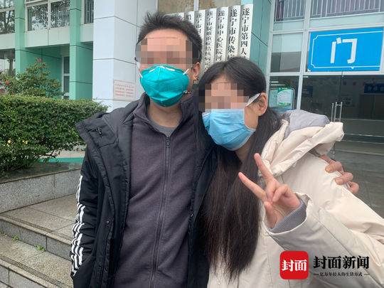 四川遂宁首例新冠肺炎治愈者 确诊后父亲几乎崩