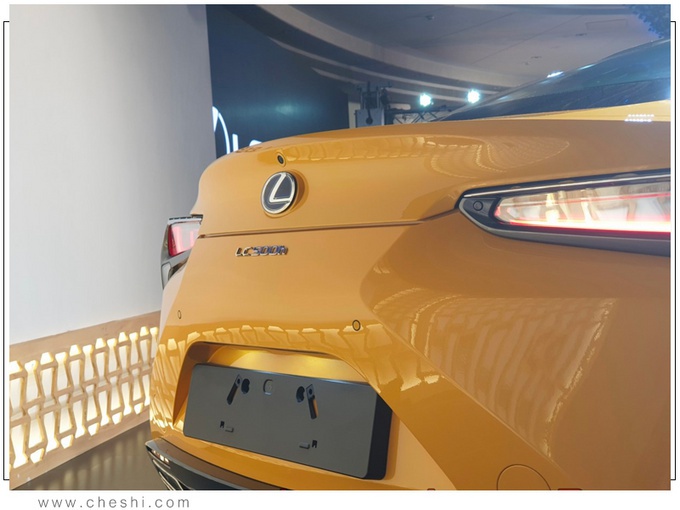 雷克萨斯新款LC上市 售价公布/搭3.5L混动系统