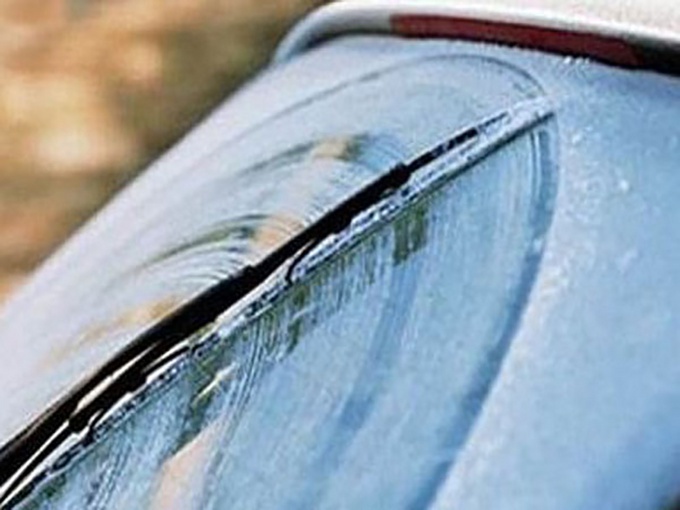 开车前千万别用雨刮器刮雪！这一点老司机都懂