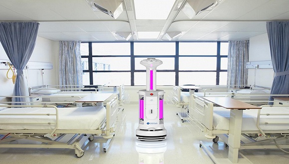 在武汉医院工作的消毒机器人。图片来源：钛米机器人