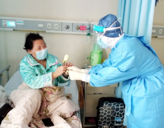 因为有你 我们在隔离病房“遇见”最美的春天…