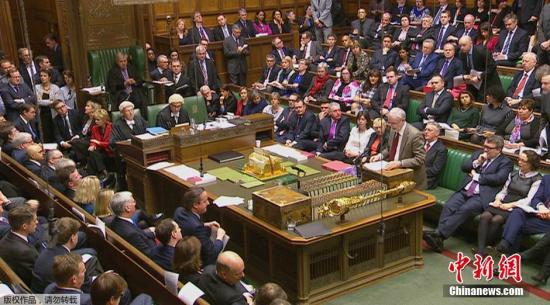 英国单日新增13例确诊病例 首相将召开紧急会议