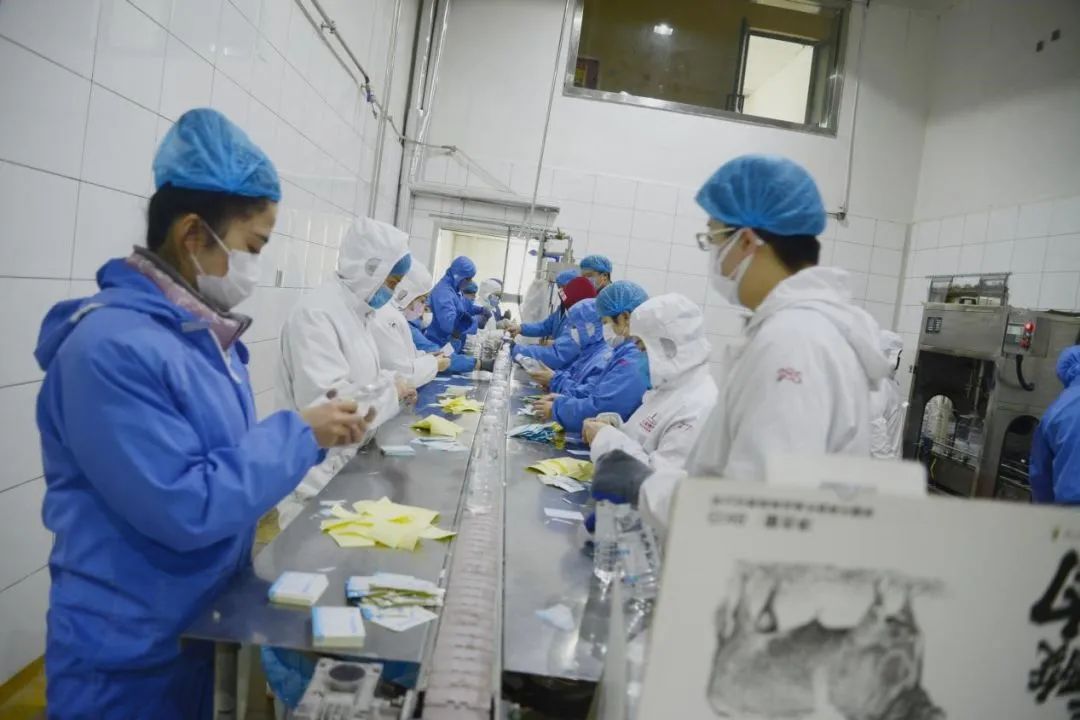 乌鲁木齐人口加速流失_新疆乌鲁木齐(3)