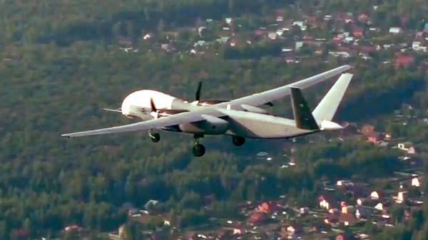 俄罗斯“更高”无人机（俄罗斯《消息报》网站）