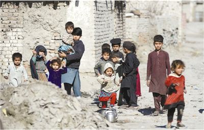 ���������������಻�ϵ�ս����ʹ�������������ܱ߹��ҡ����Ϲ����������1�¹�����������ʾ��Ŀǰ�ڰͻ�˹̹���г���141����ע�ᰢ��������ͼΪ��ǰ���ڰͻ�˹̹����������<div class=