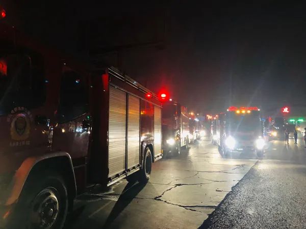 四川凉山州发生森林大火