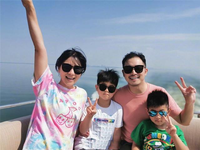 胡可如懿传: 《安家》阔太胡可被吐槽太老,减龄锁骨发也未能挽救满脸的沧桑 《安家》阔太胡可被吐槽太老,减龄锁骨发也未能挽救满脸的沧桑