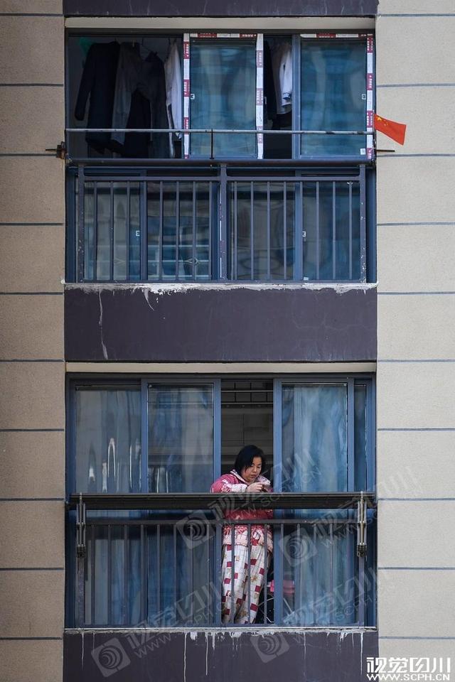 【我在武汉的30天】 川报观察一线摄影记者的视觉日记