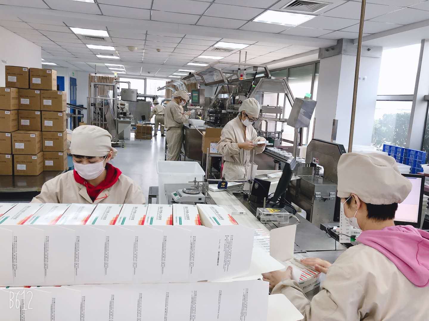 位于北京经济技术开发区的凯因科技,员工正在对产品进行包装 。企业供图