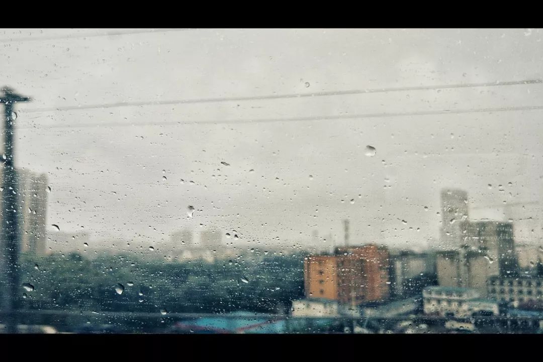 做人的最高境界:苦而不言,喜而不语,忍辱不辩