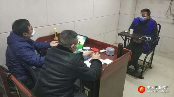 重病男子不求医身亡后遭埋尸 警方:背后邪教作祟