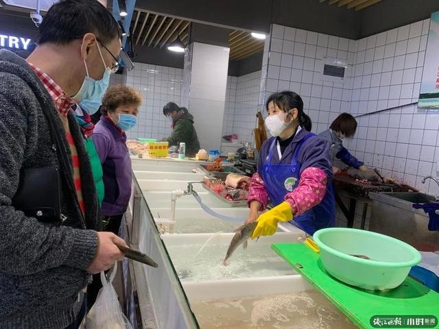 复工进行时|西湖渔亭今天开张,毛鲜毛鲜的白鲢、步鱼、河虾都有