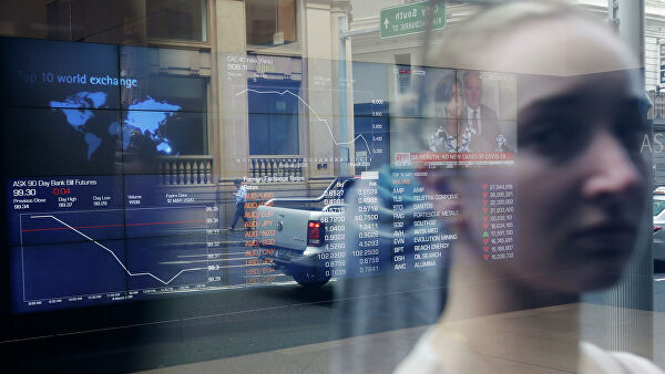 沙特打响原油“价格战” 油价暴跌30%