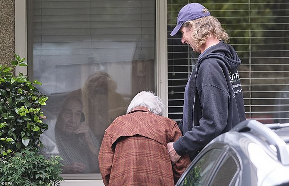 确诊超560例8州进入紧急状态,美国是否会步意大利后尘? 大健康 确诊超560例8州进入紧急状态,美国是否会步意大利后尘? 大健康