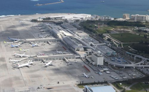 那霸机场(琉球新报)