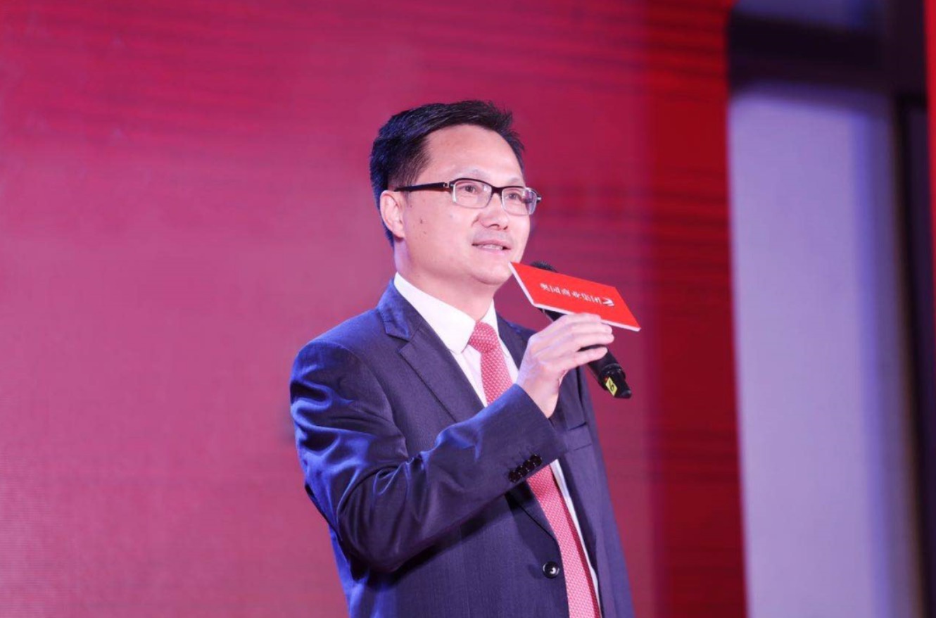奥园的老总_老总办公室图片(3)