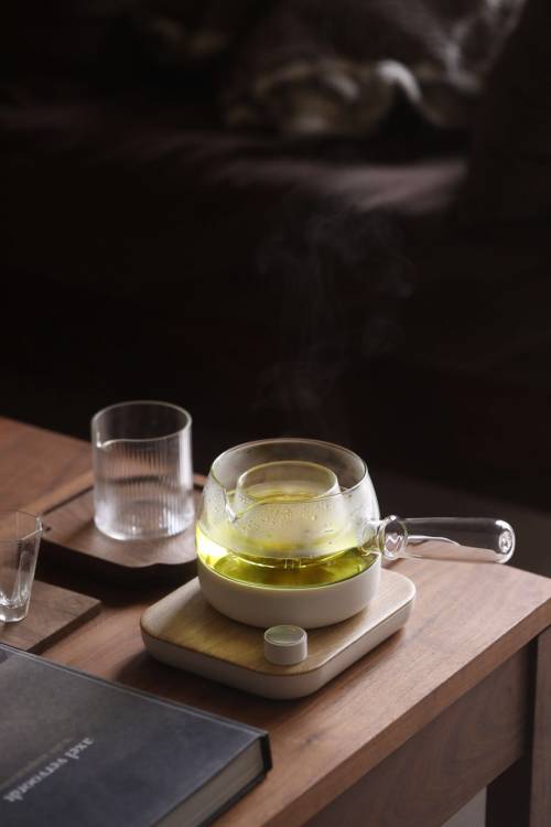 鸣盏莲花壶测评:2分钟速热,3分钟煮好茶,使喝茶变得简单又有格调