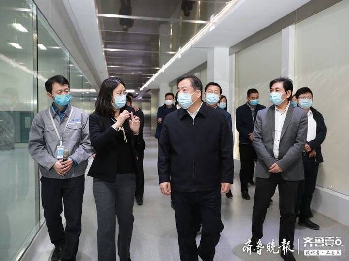 孙立成到高新区调研。