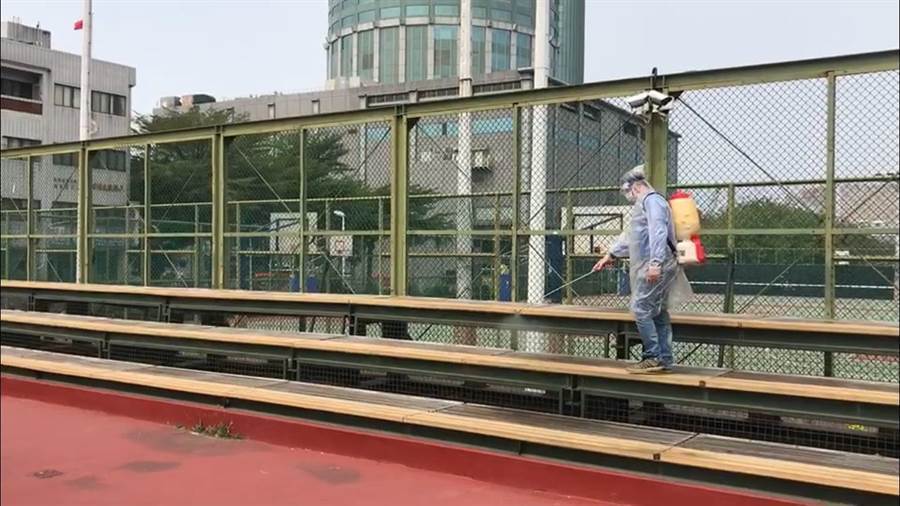 台“敦睦舰队”确诊者被曝曾与台空军军人打球