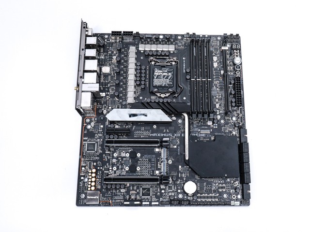 z490主板首测解析对比上代提升了什么
