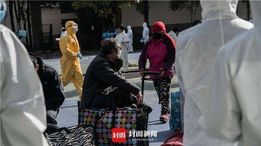 守候出院的病人