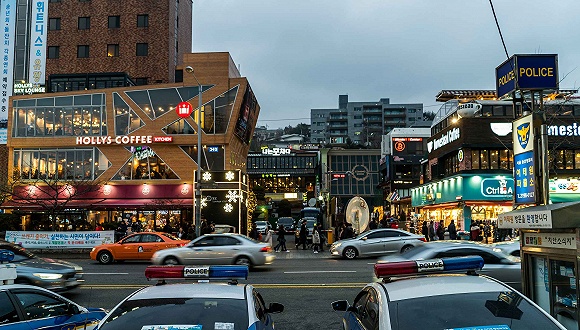 资料图：首尔梨泰院街区 图片来源：视觉中国