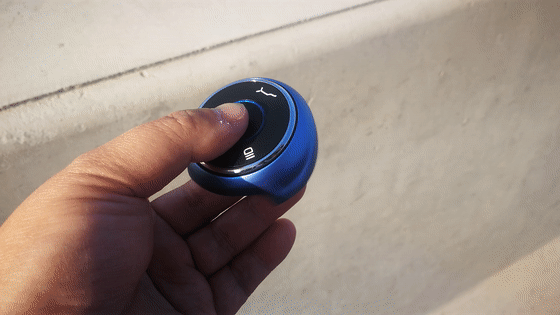 Lab测试:哪吒U的驾驶感觉就像玩游戏,操控不错,刹车是短板