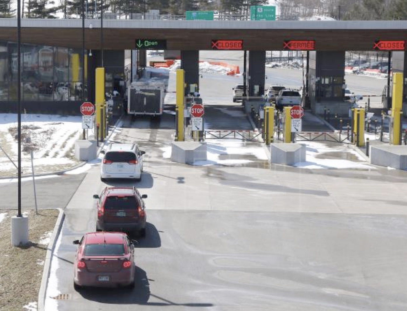 △美国关闭与墨西哥边境陆路口岸