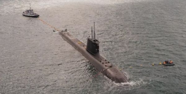 法国核潜艇建造在疫情中重启：工人全部佩戴口