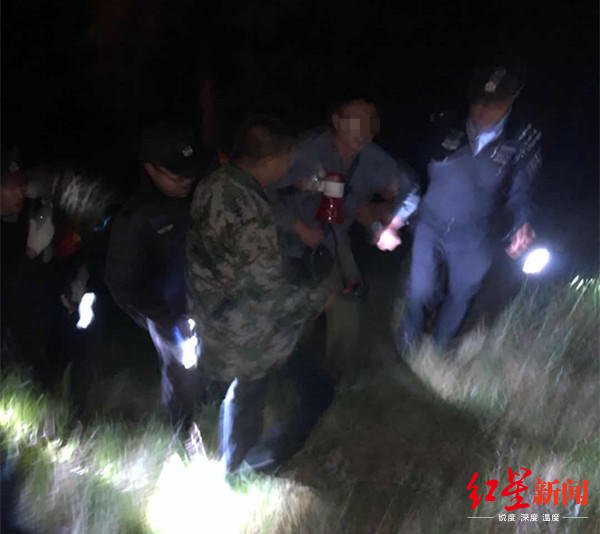 救援！小伙西岭雪山徒步夜困山岭 被找到已失去