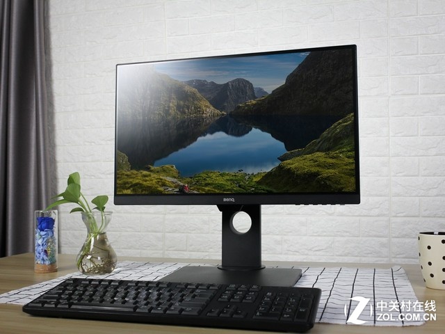 护眼的电脑显示器推荐 807e-itzixrt7103665.jpg