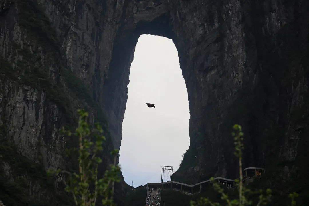 《洞仙歌·游天门山》庄灿煌