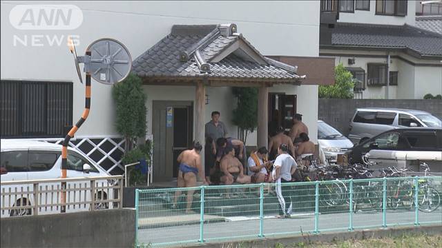 “境川部屋”的选手们正在休息(朝日电视台)