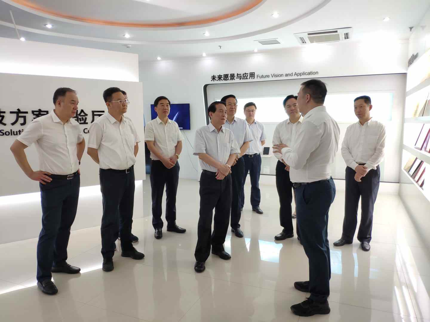 瑞声科技董事长_南宁瑞声科技车间图片