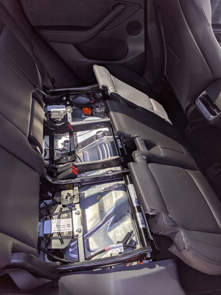 特斯拉Model Y存在质量问题,车主拒绝收车