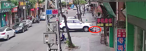 外公开车撞倒四岁外孙 孩子不幸身亡