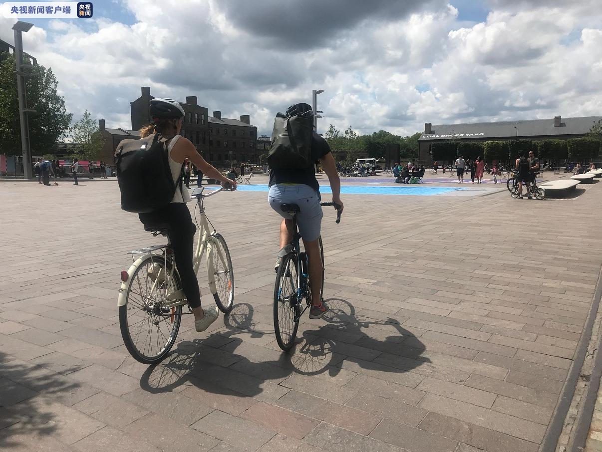 人们出行首选骑车,自行车的销量大增,不过有民众反映,不知道什么原因,他们订购的新自行车要等到2021年才能到货。